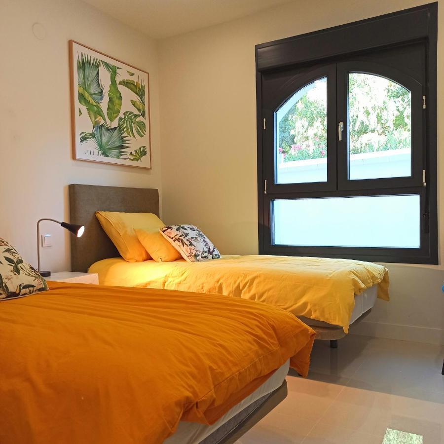La Paloma Beach Apartment With Pool By Casa Del Sol Hr Manilva Exterior photo